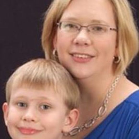 Meet your Posher, Alison - Picture 1 of 1